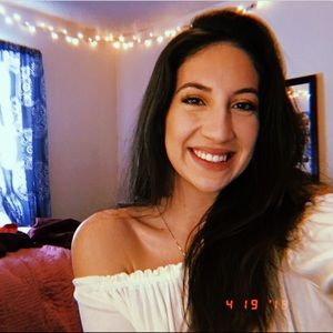 Meet your Posher, Marissa